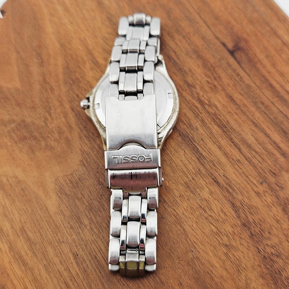 Fossil Women's Silver Tone Chronograph Boyfriend Watch Casual Everyday AM-3248 - Picture 5 of 7